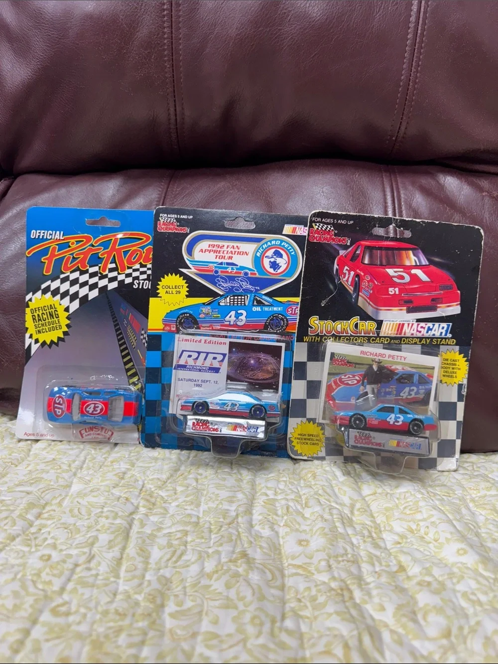 Nascar Die-Cast Toy Car Set in Blue and Red